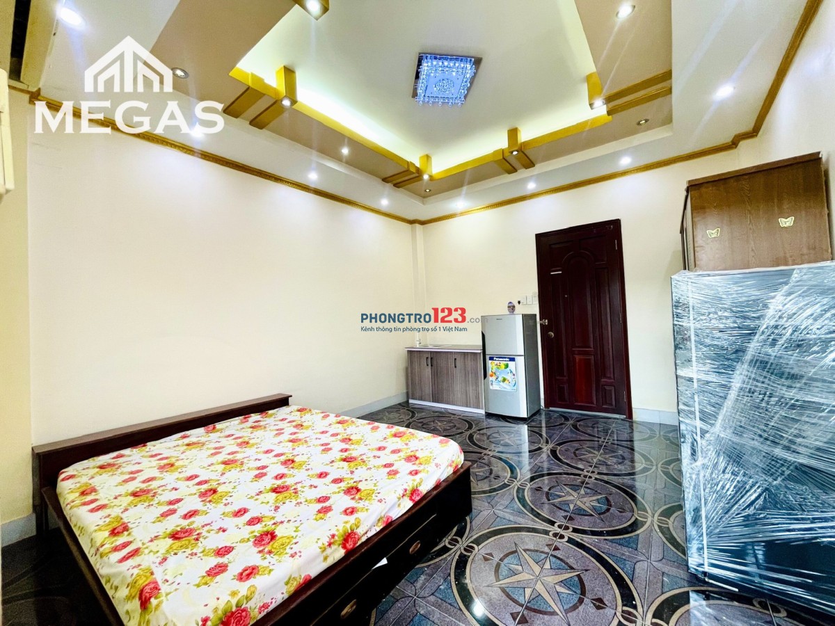 CẦU VƯỢT CÂY GÕ - PHÒNG BAN CÔNG FULL NỘI THẤT GIÁ RẺ