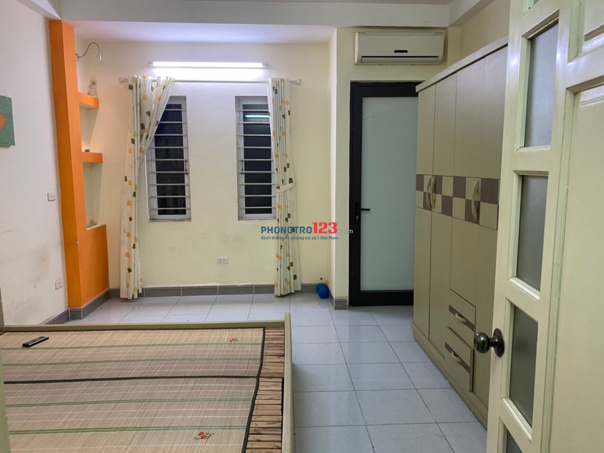 Cho thuê phòng trọ 236 Khương Đình, Thanh Xuân, DT 20m2, FULL NT như hình, giá 2,6 TR