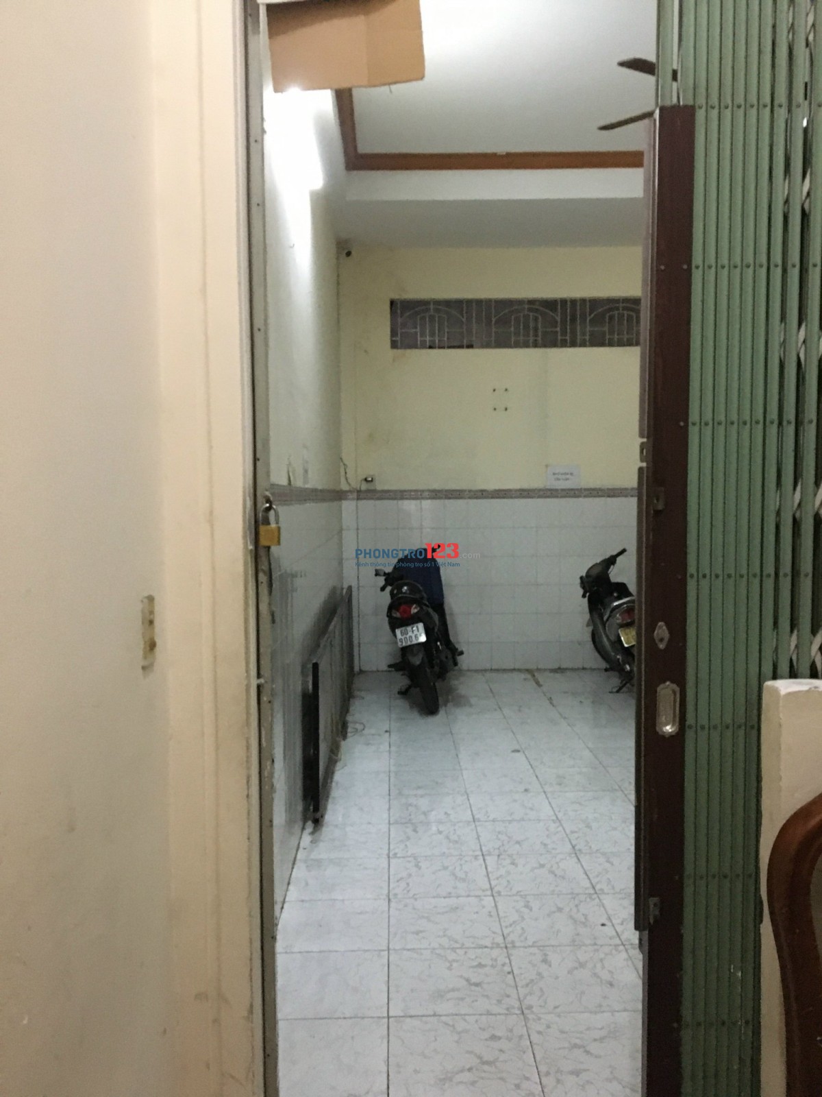 Phòng trọ đầy đủ nội thất 25 m2 đường Nguyễn Minh Hoàng, Quận Tân Bình