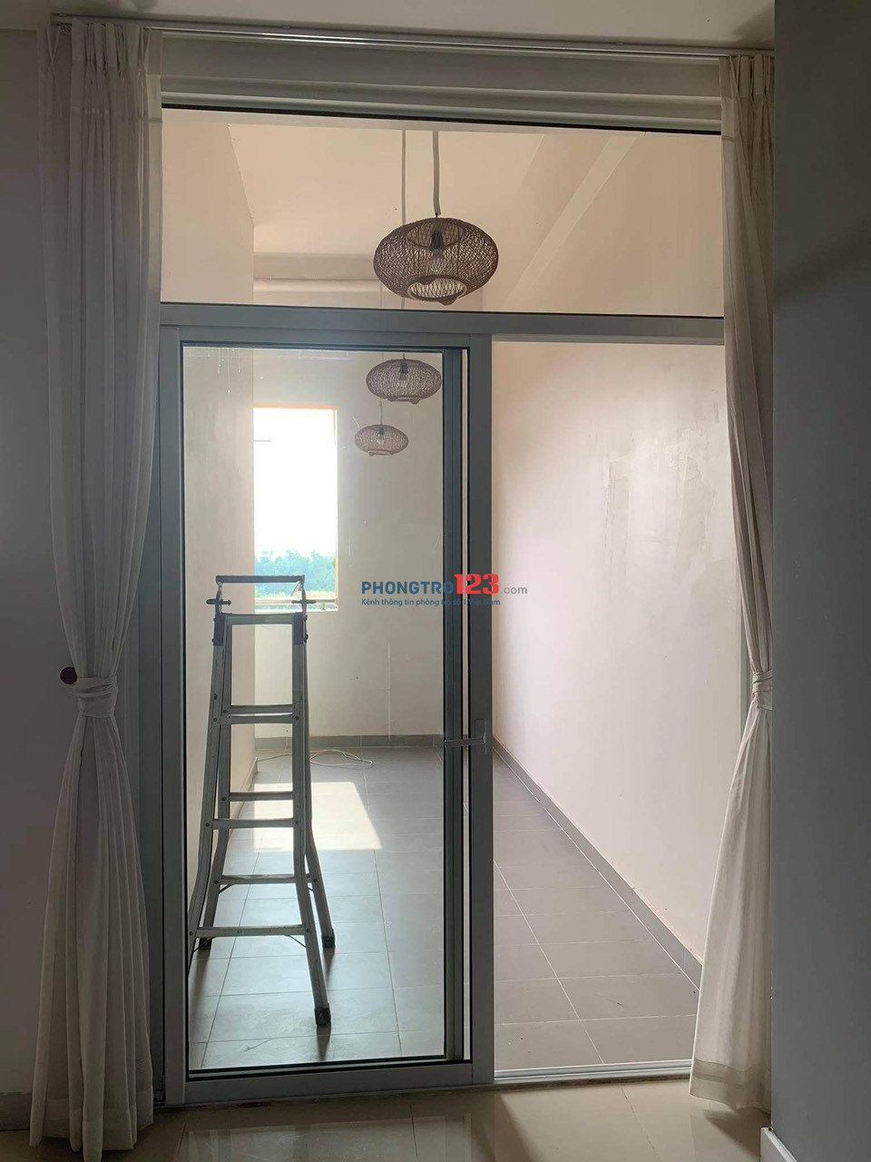 Cho thuê CH 2PN 2WC diện tích 94-97m2 Chung cư Dragon Hill Residence and Suites 2