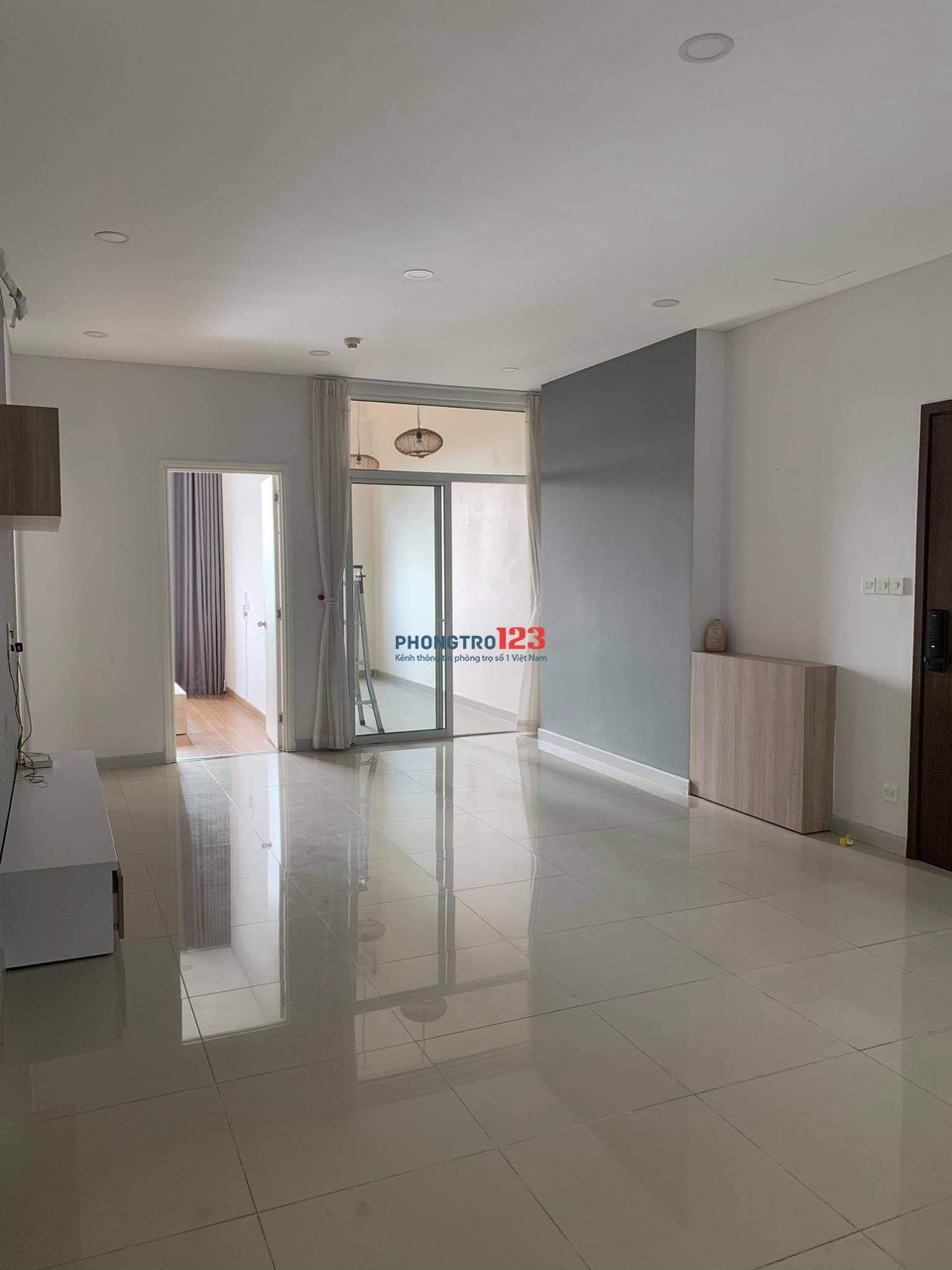 Cho thuê CH 2PN 2WC diện tích 94-97m2 Chung cư Dragon Hill Residence and Suites 2