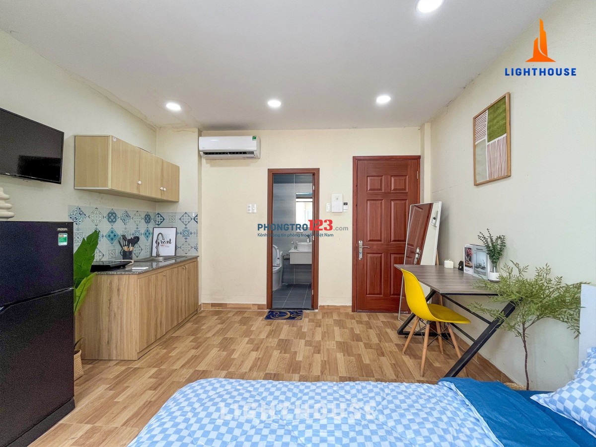 Phòng cho thuê 25m2, cửa sổ lớn, full nội thất ngay Phan Đăng Lưu, Phú Nhuận