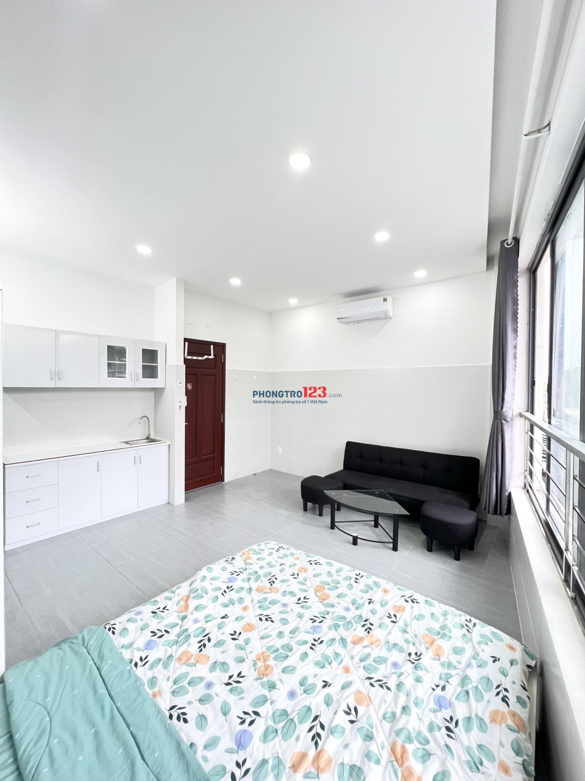 Cho thuê căn hộ Studio đầy đủ nội thất cửa sổ lớn Hoàng Sa Q3, gần ga Sài Gòn, trường đại học Sư Phạm