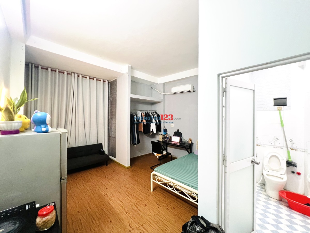 Cần cho thuê căn hộ studio full nội thất 25m2 ngay TÔ KÝ, đại học FPT, CVPM Quang Trung.