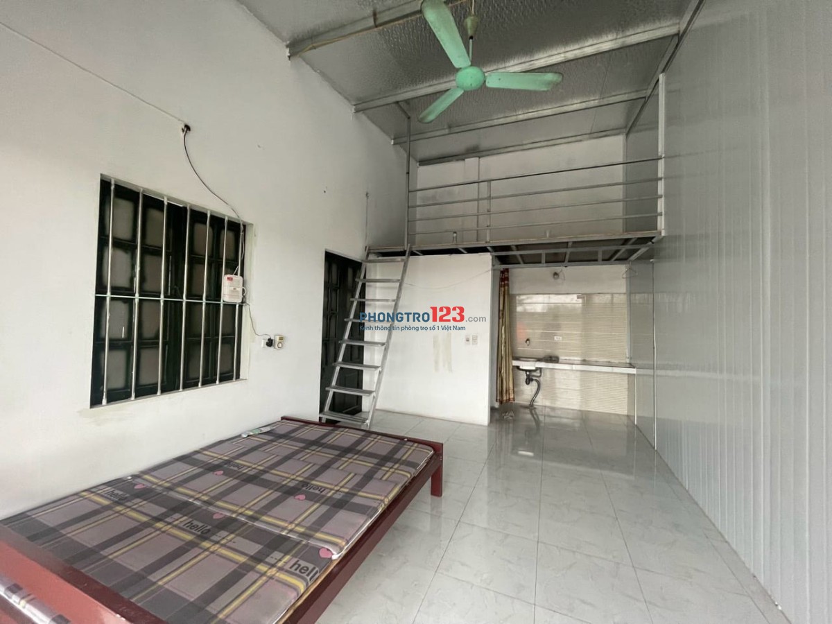 Cho thuê phòng trọ Sóc Sơn, DT 30m2, phòng khép kín, đủ đồ, giá 1,3 triệu/tháng