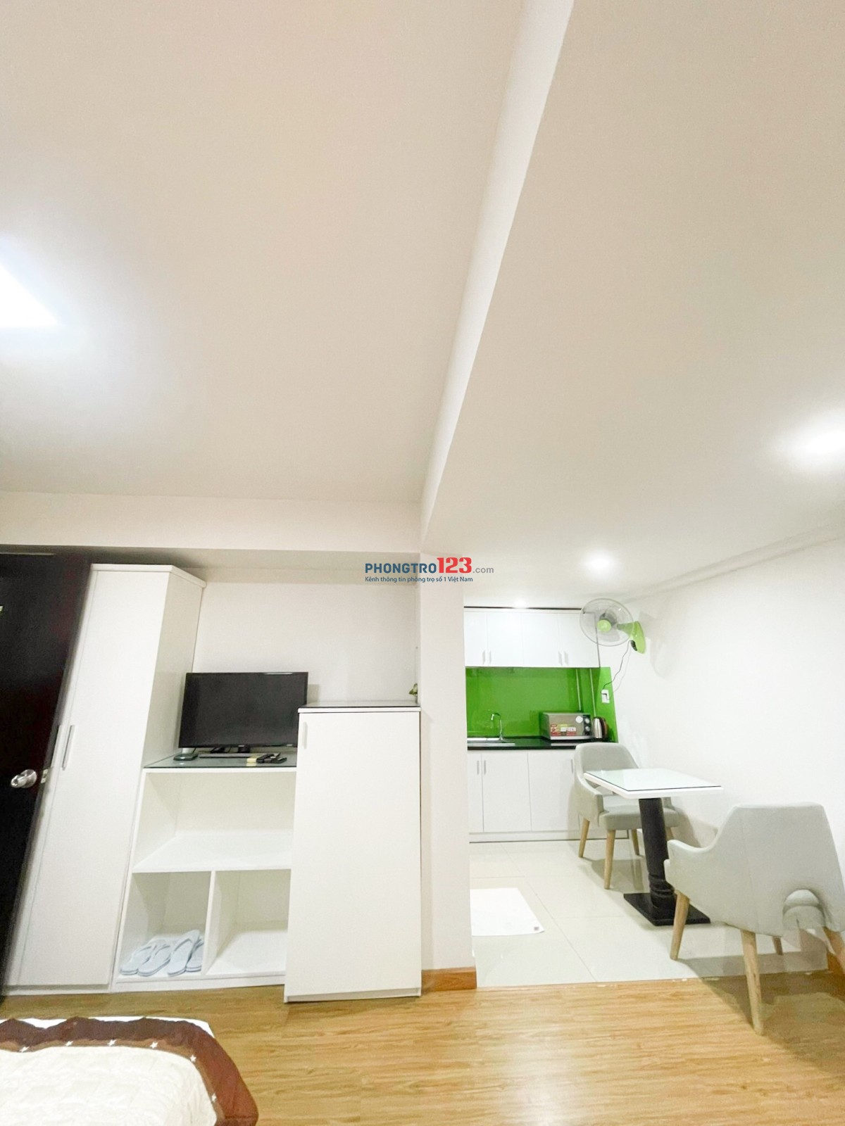 Studio full nội thất ngay quận 7