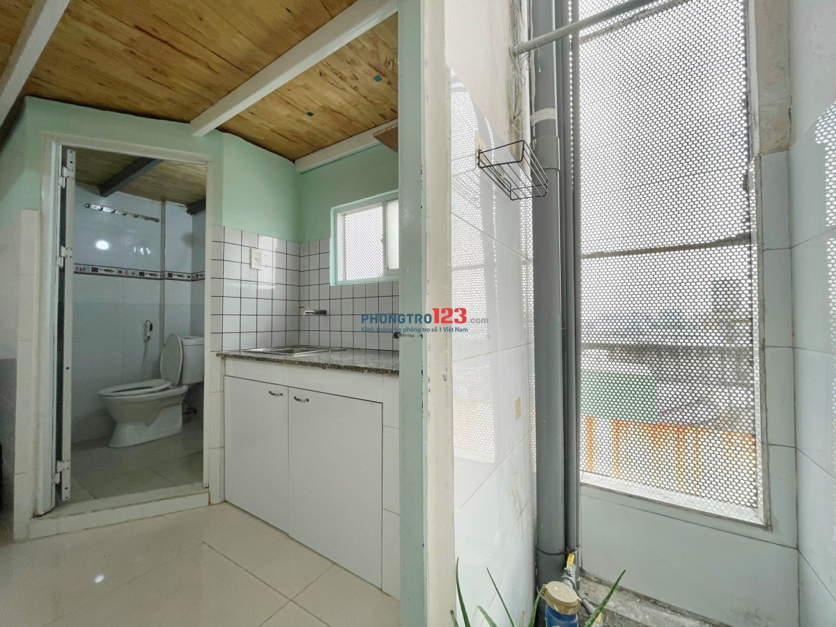 Cho Thuê Phòng Trọ Gác Cao Gần Etown2 Giá Rẻ