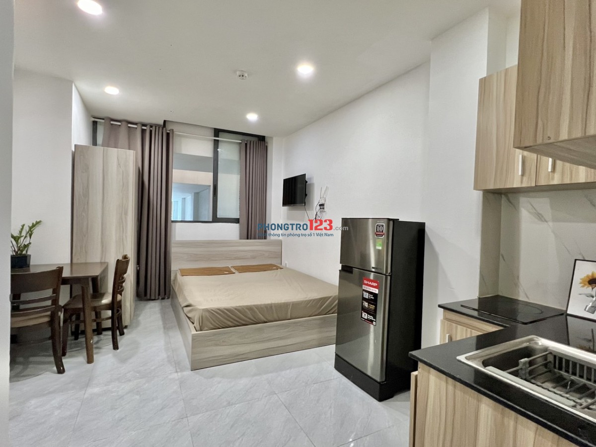 Phòng Cửa sổ PHAN VĂN TRỊ, BÌNH THẠNH Gần ĐH Văn Lang, đường Lớn Phạm Văn Đồng gần chợ thuận tiện