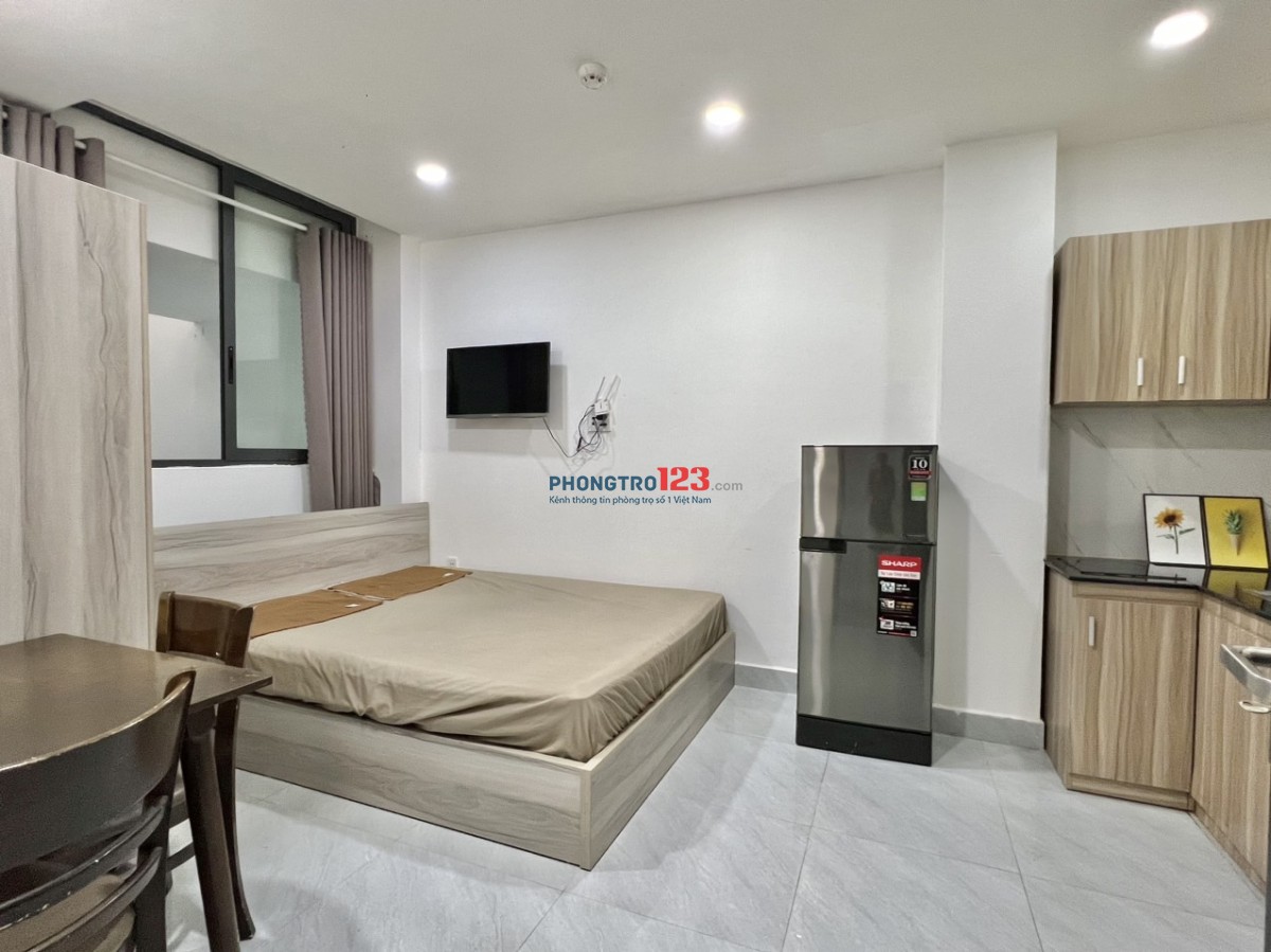 Phòng Cửa sổ PHAN VĂN TRỊ, BÌNH THẠNH Gần ĐH Văn Lang, đường Lớn Phạm Văn Đồng gần chợ thuận tiện