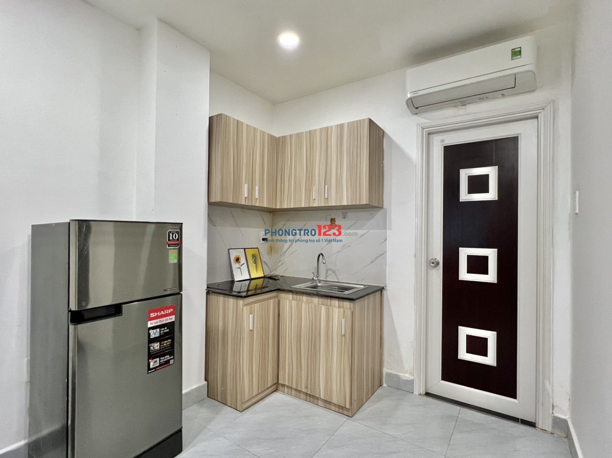 Phòng Cửa sổ PHAN VĂN TRỊ, BÌNH THẠNH Gần ĐH Văn Lang, đường Lớn Phạm Văn Đồng gần chợ thuận tiện