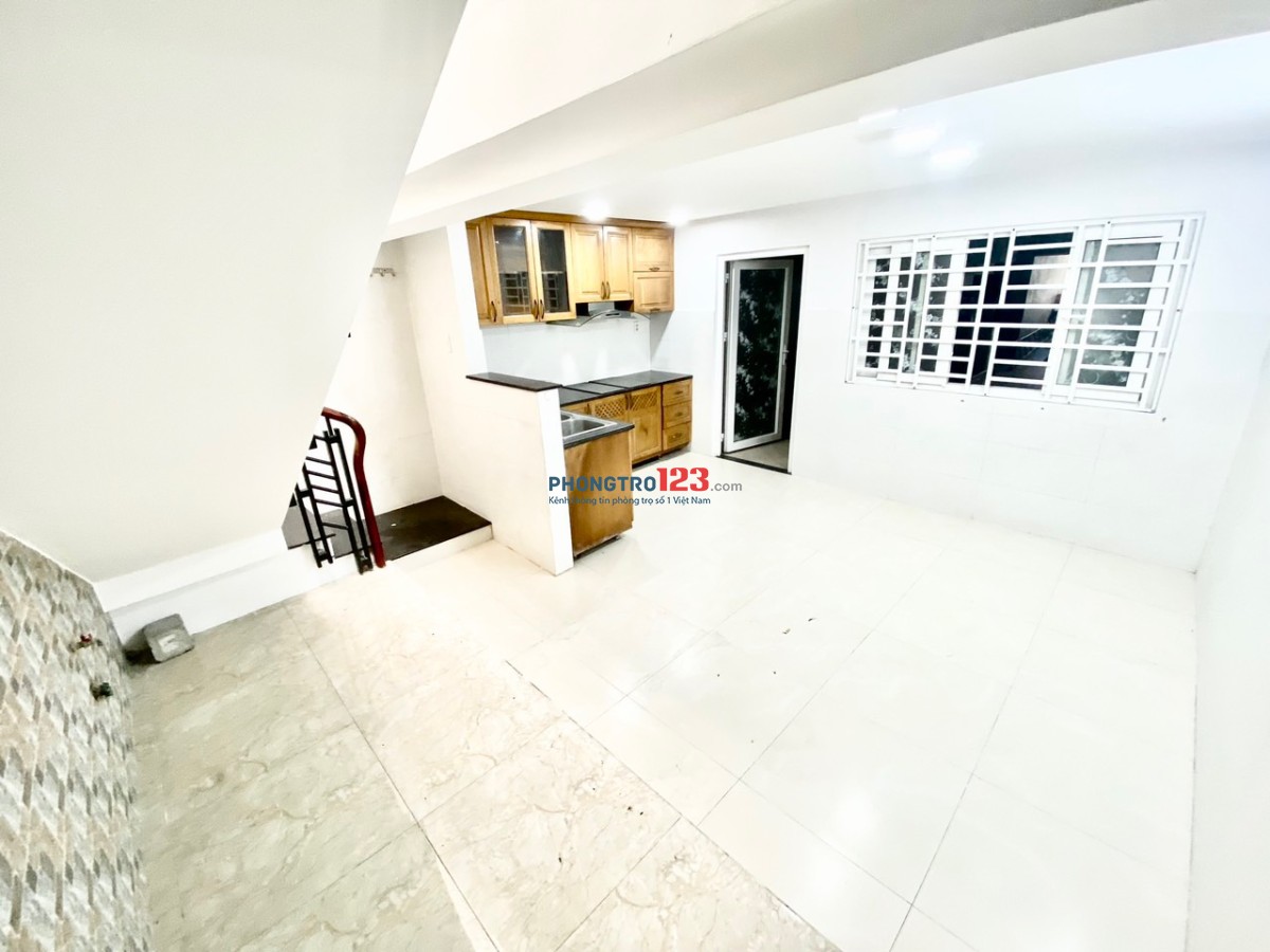 Cho Thuê Căn 2 Phòng Ngủ Đầy Đủ Nội Thất Tách Bếp Giá Rẻ Đường Tên Lửa