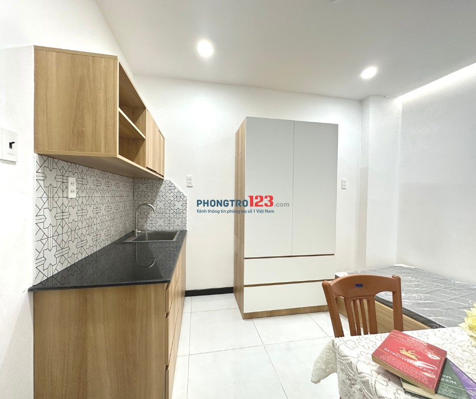 Căn hộ Dịch vụ FULL NT ở trung tâm quận 7