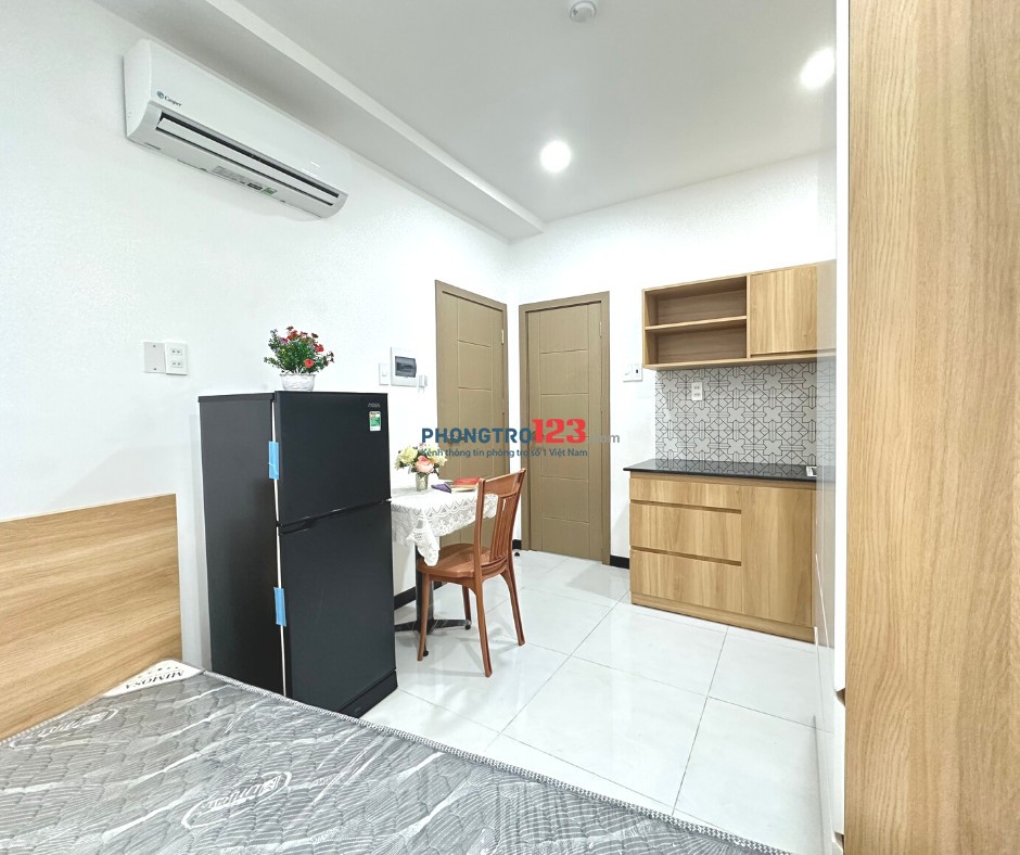 Căn hộ Dịch vụ FULL NT ở trung tâm quận 7