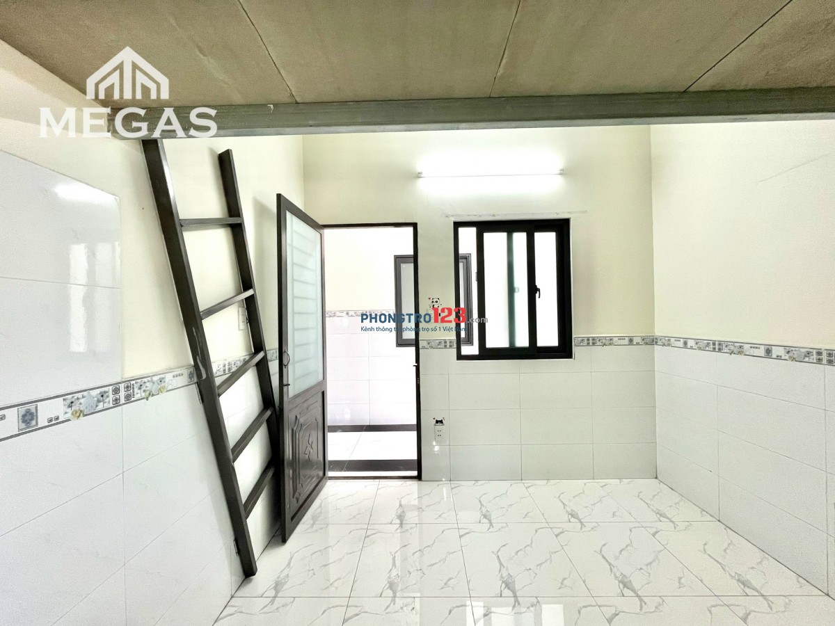 Phòng Gác - Cửa Sổ - Tô Ký - Đối diện CVPM Quang Trung