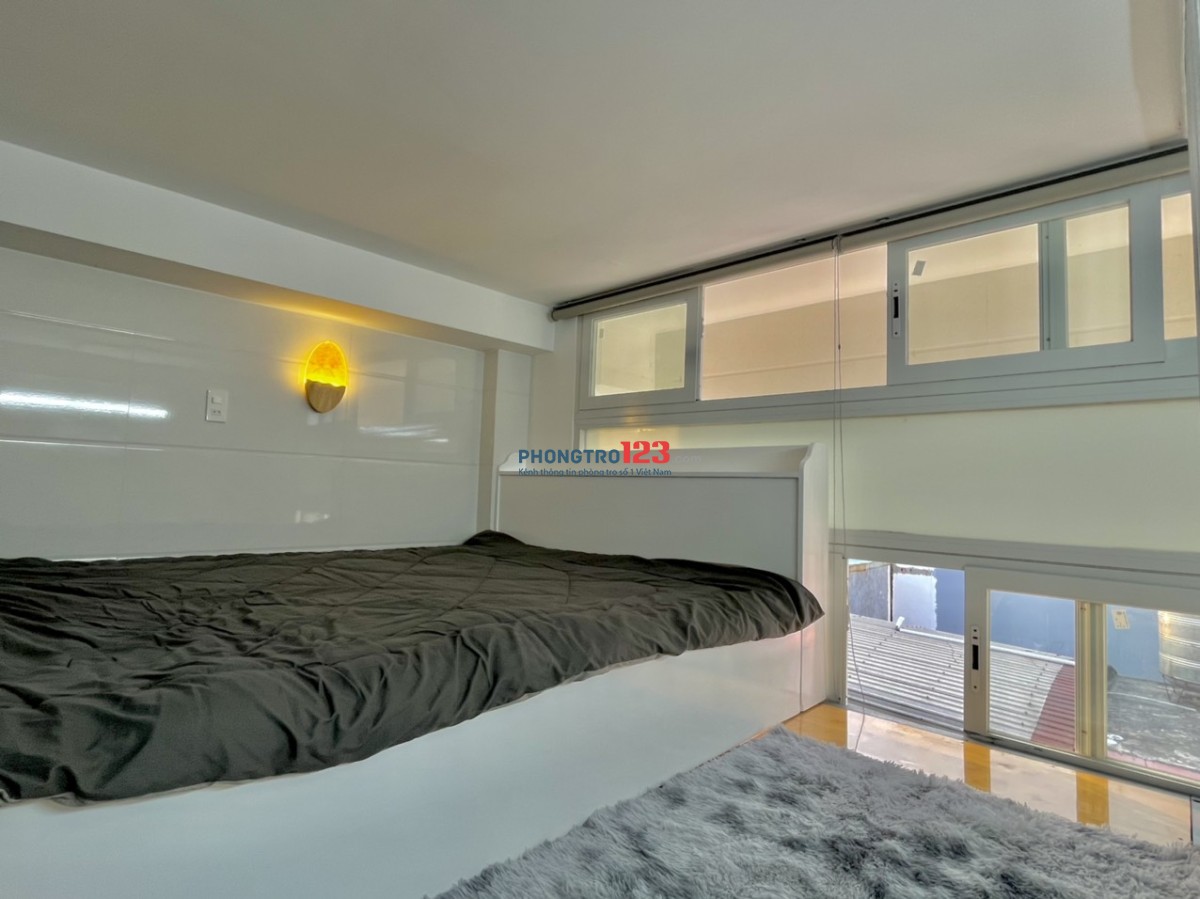 Cho thuê căn hộ Duplex BAN CÔNG cực chill Thành Thái Quận 10, gần Vạn Hạnh Mall
