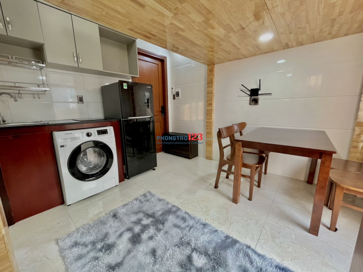 Cho thuê căn hộ Duplex BAN CÔNG cực chill Thành Thái Quận 10, gần Vạn Hạnh Mall