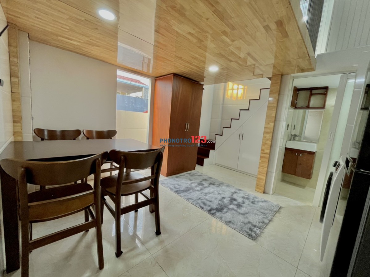 Cho thuê căn hộ Duplex BAN CÔNG cực chill Thành Thái Quận 10, gần Vạn Hạnh Mall