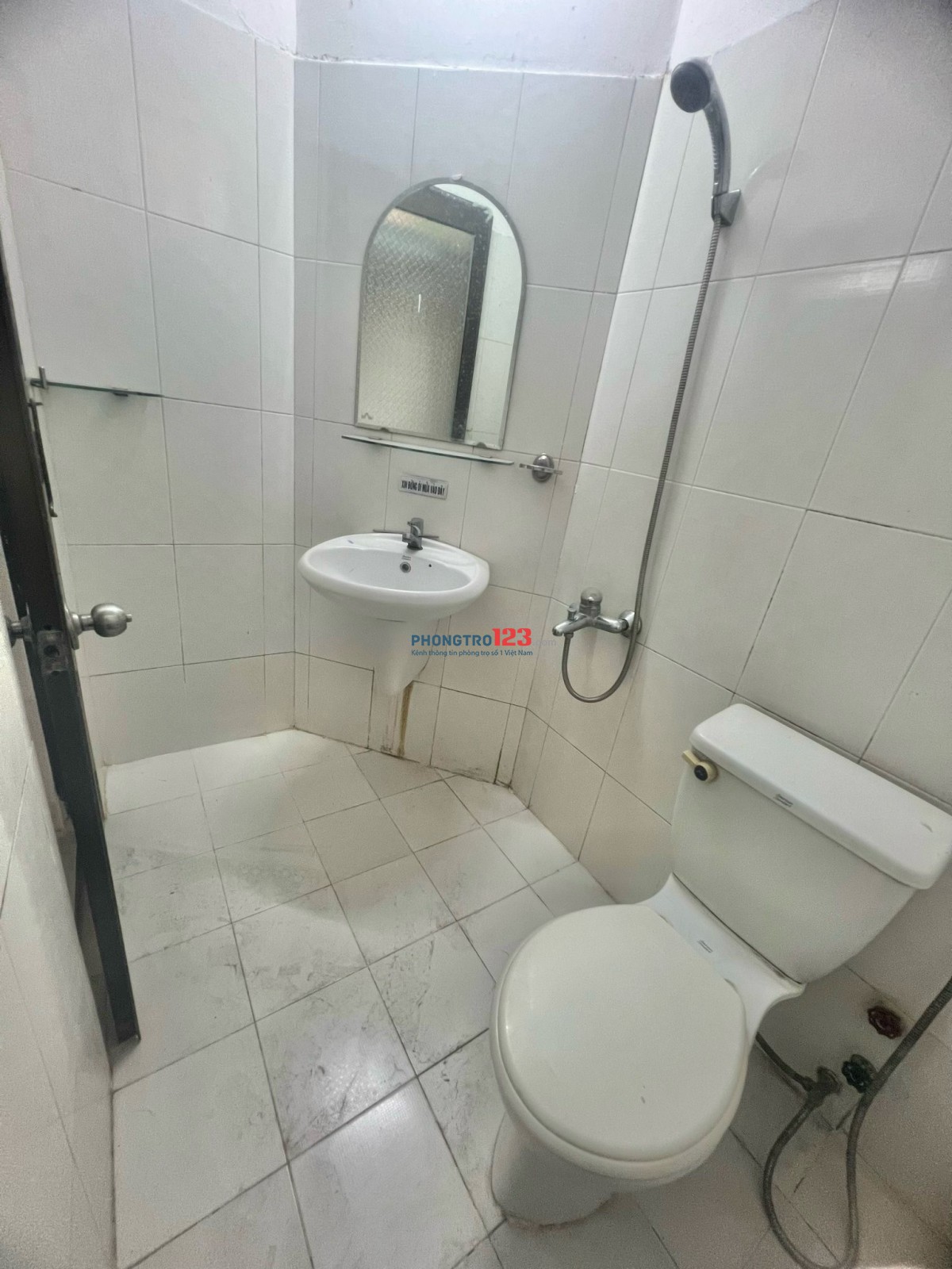 PHÒNG TRỌ GIÁ RẺ BÌNH THẠNH CHO THUÊ - 20m2 GIÁ 3.9TR