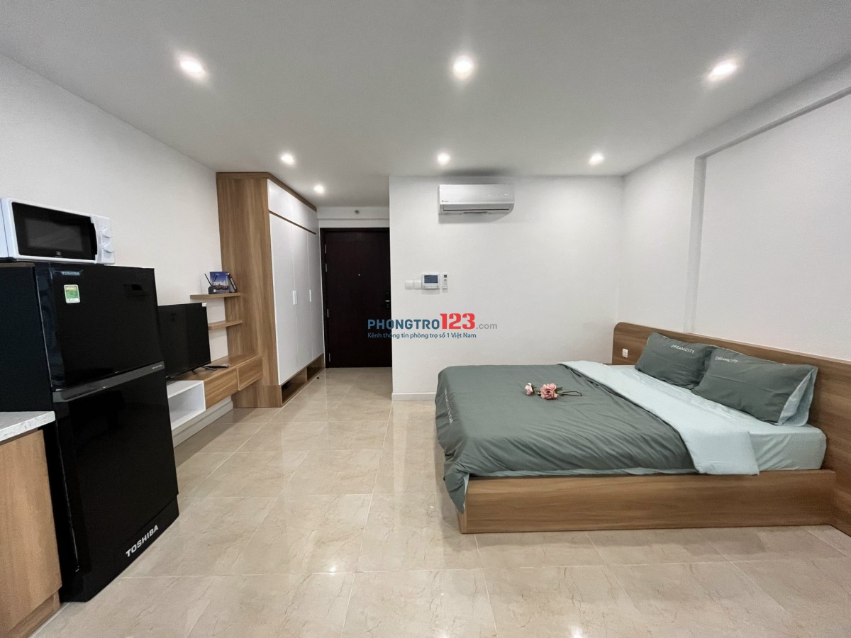 Chính chủ cho thuê quỹ căn hộ Studio - 1N - 2N - 3N Vinhomes D'capitale vào ở luôn. LH: 0385418696