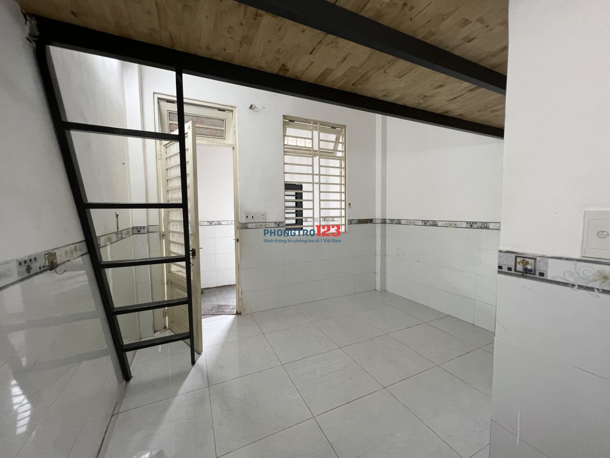 Phòng mới xây rộng 23m2 , gần KDT Vạn Phúc