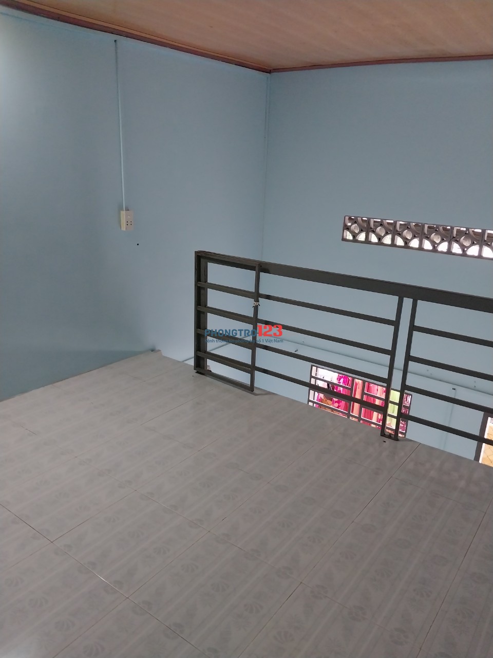 Phòng trọ có gác tổng dt 25m2 đường ĐHT23, Q12 HCM