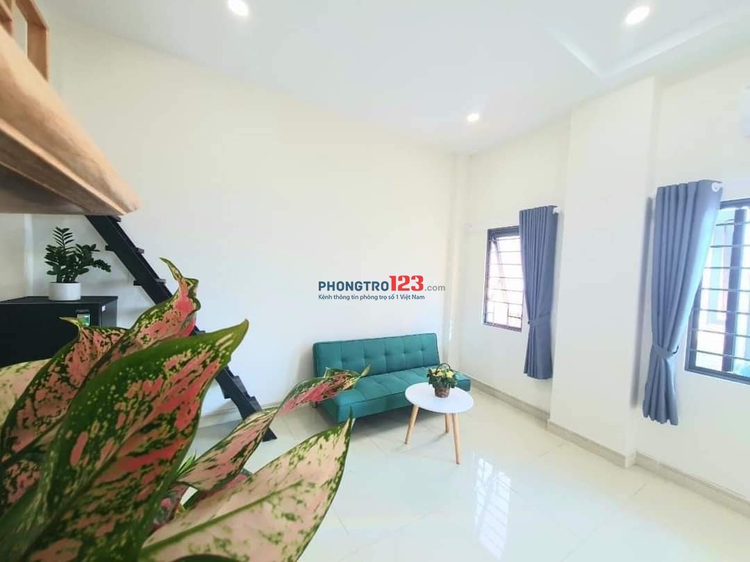 PHÒNG RỘNG 40m2 CÓ GÁC CỬA SỔ LỚN FULL NỘI THẤT