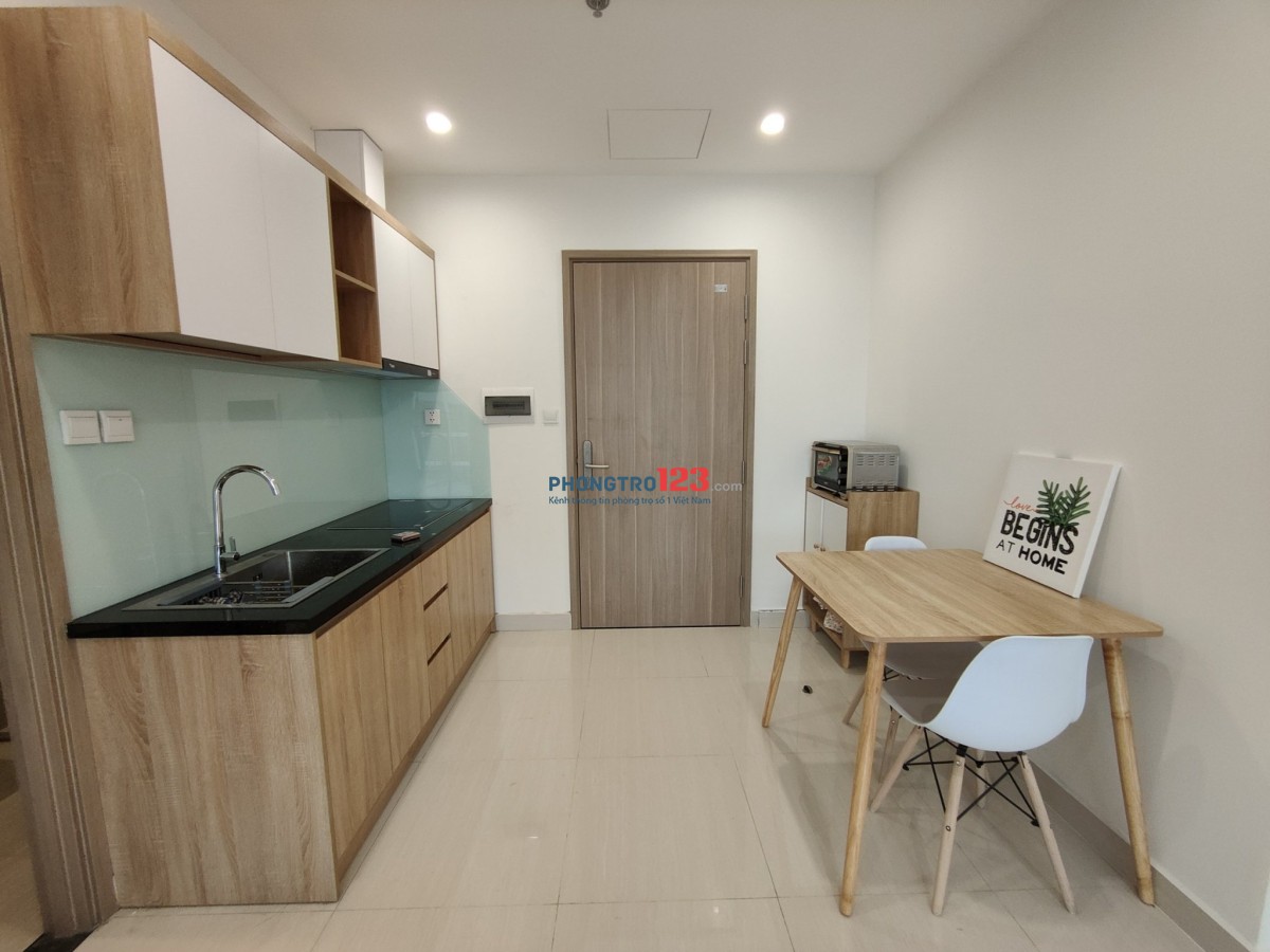 Mình cho thuê chung cư Vinhomes Quận 9, chỉ cần dọn đồ vào ở, full nội thất, tầng cao nhất, view đẹp