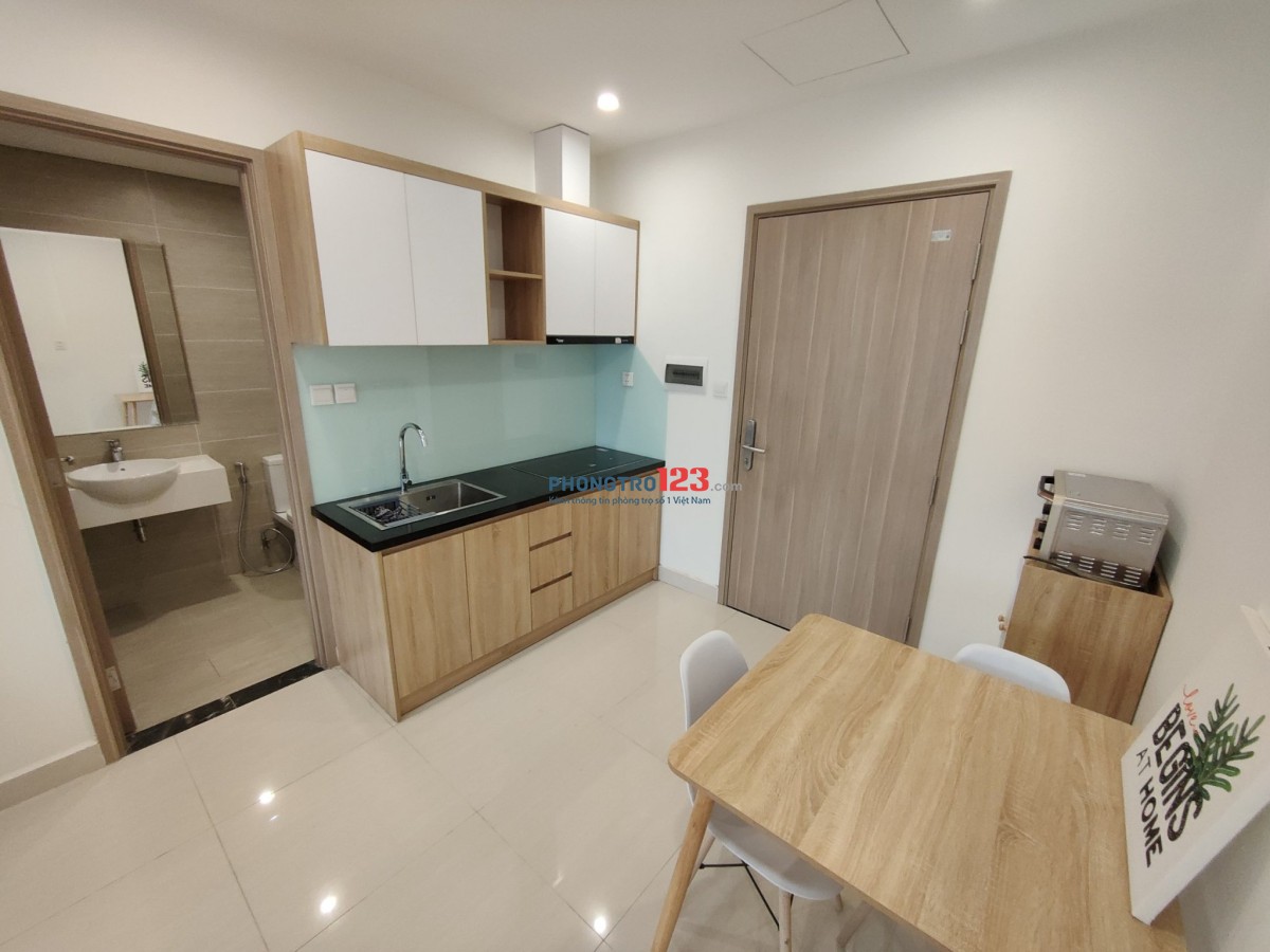 Mình cho thuê chung cư Vinhomes Quận 9, chỉ cần dọn đồ vào ở, full nội thất, tầng cao nhất, view đẹp