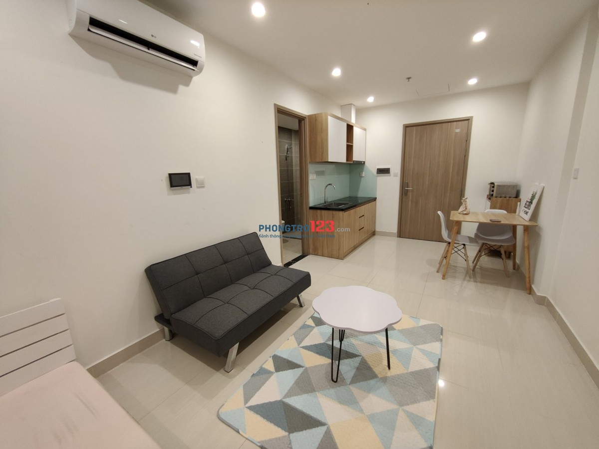 Mình cho thuê chung cư Vinhomes Quận 9, chỉ cần dọn đồ vào ở, full nội thất, tầng cao nhất, view đẹp