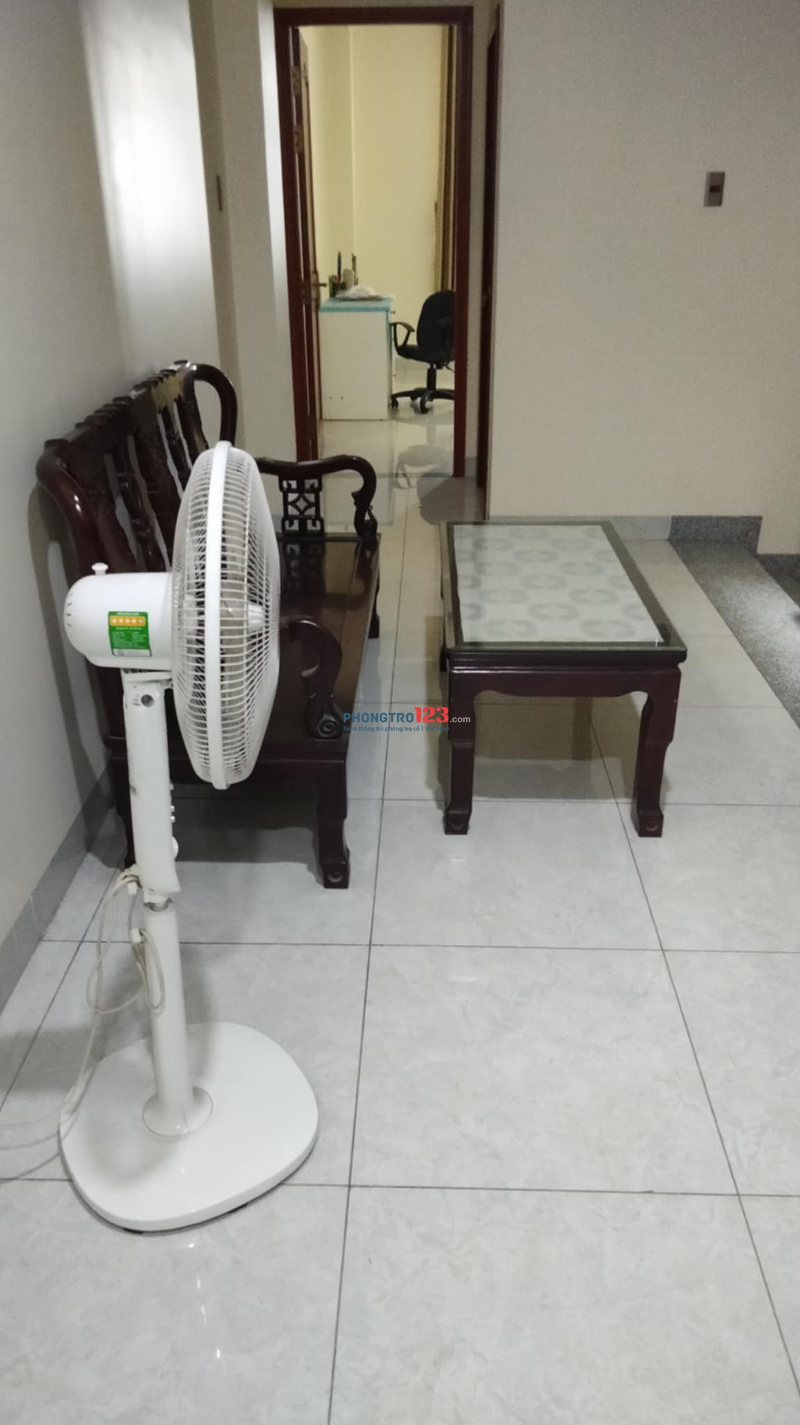 Cho thuê phòng full nội thất 30 m2 tại nhà riêng giá 8-10tr/ tháng