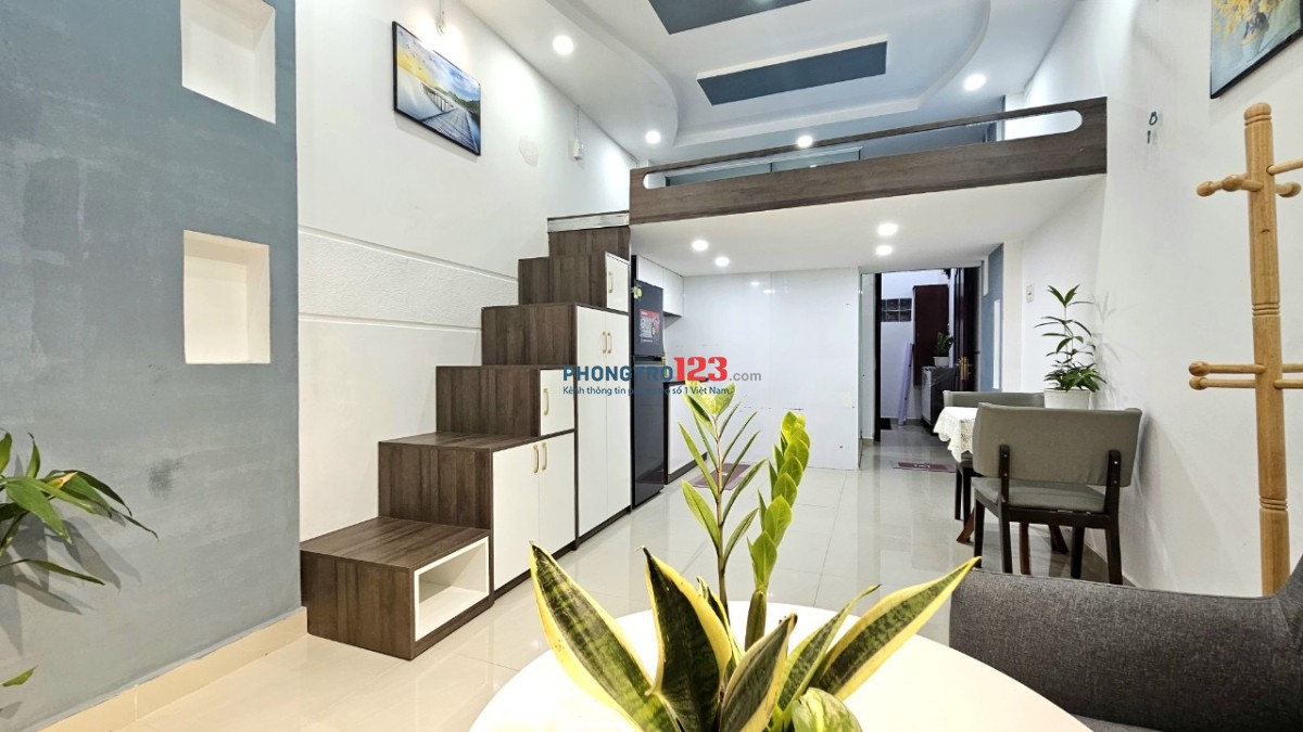 Duplex Full Nội Thất, Cửa Sổ Sáng, Ngay Ngã 6 Cộng Hoà, Giáp Quận 1