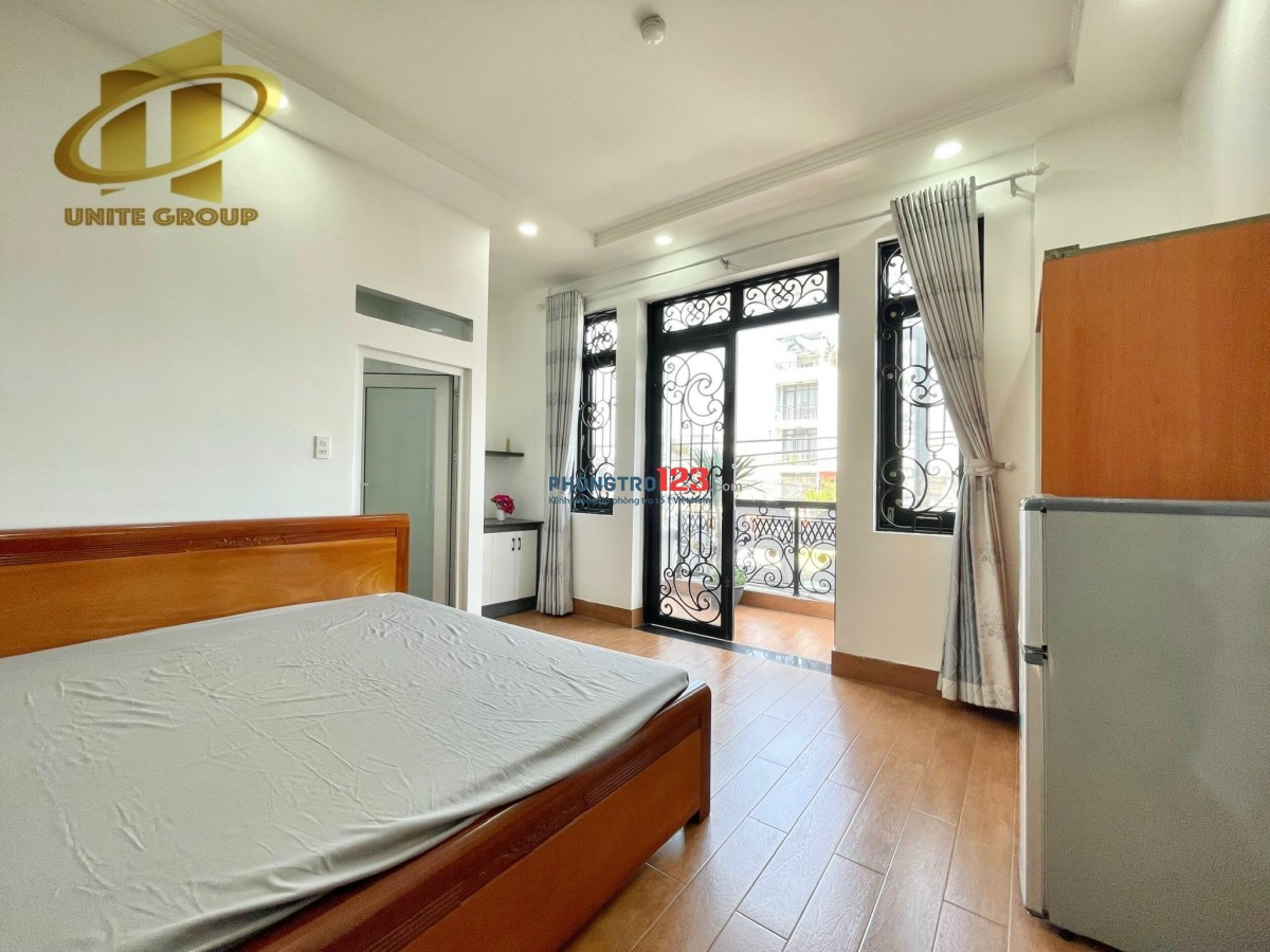 Căn Hộ Studio có balcon cửa sổ, full Nội Thất