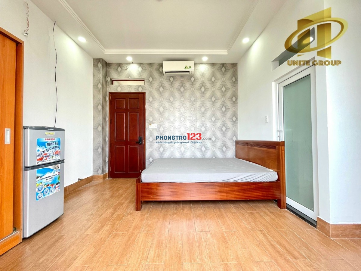 Căn Hộ Studio có balcon cửa sổ, full Nội Thất