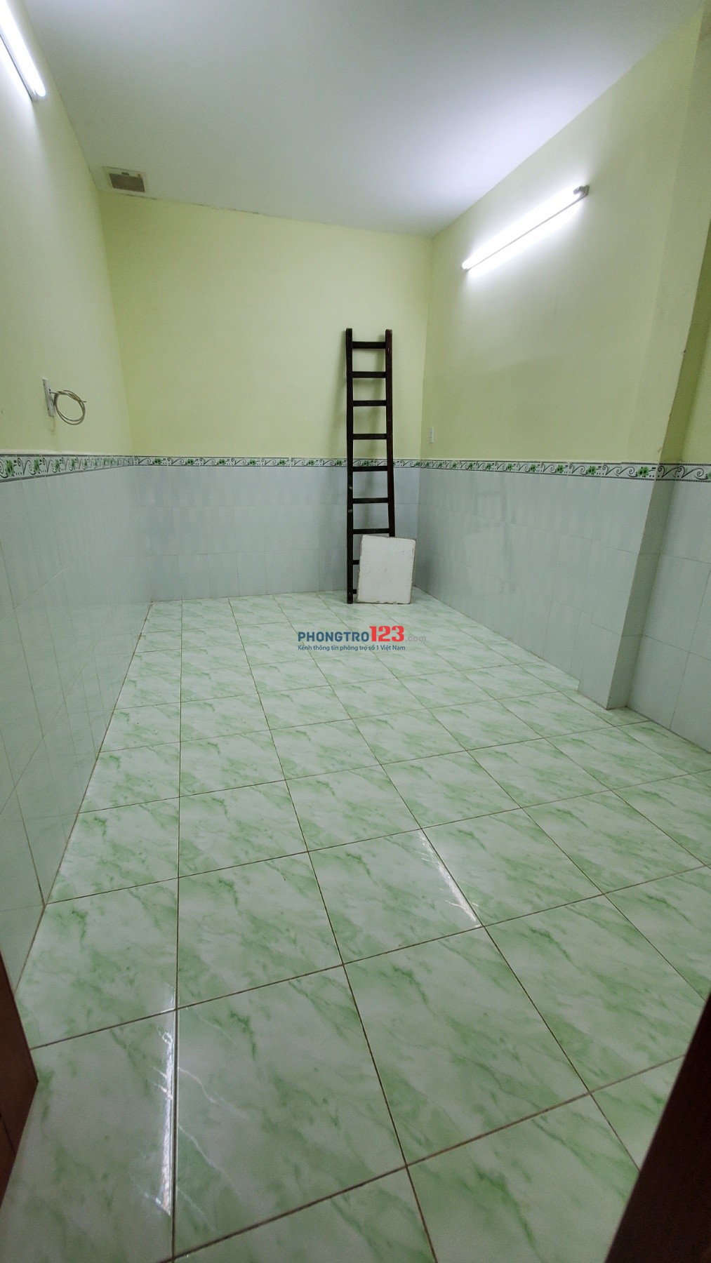 Cho thuê nhà hẻm 2,5m Hòa Hưng Phường 13 Quận 10 giá 13 triệu – 54,6m2