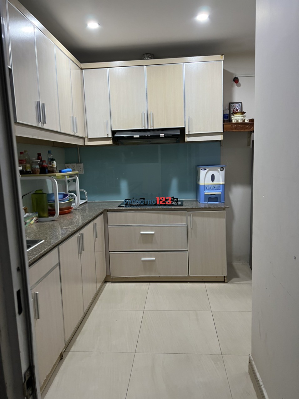 Cần cho thuê gấp căn hộ Ngọc Phương Nam Quận 8, Dt : 90 m2, 2PN, 2WC, Giá : 10.5 tr/th,