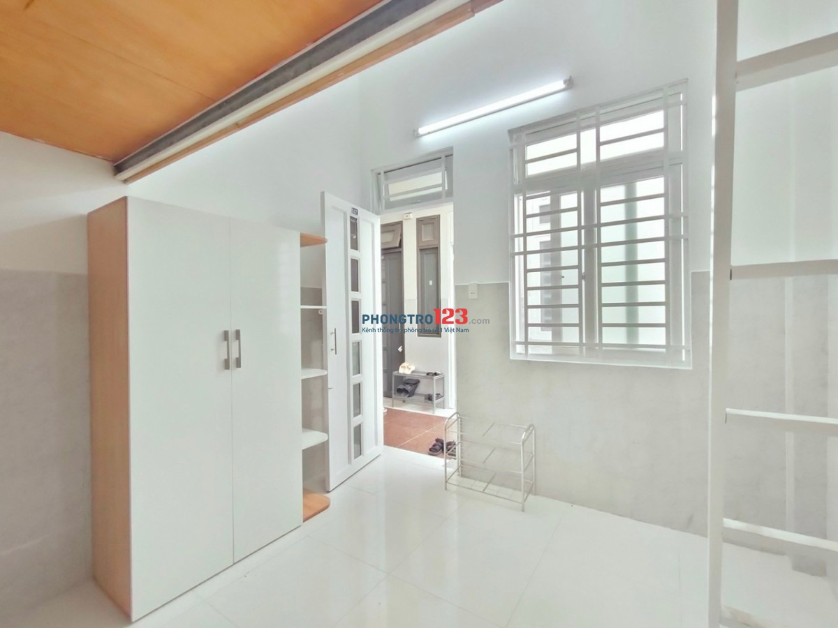 Trống phòng duplex 3,6tr Âu cơ, P14, Tân Bình
