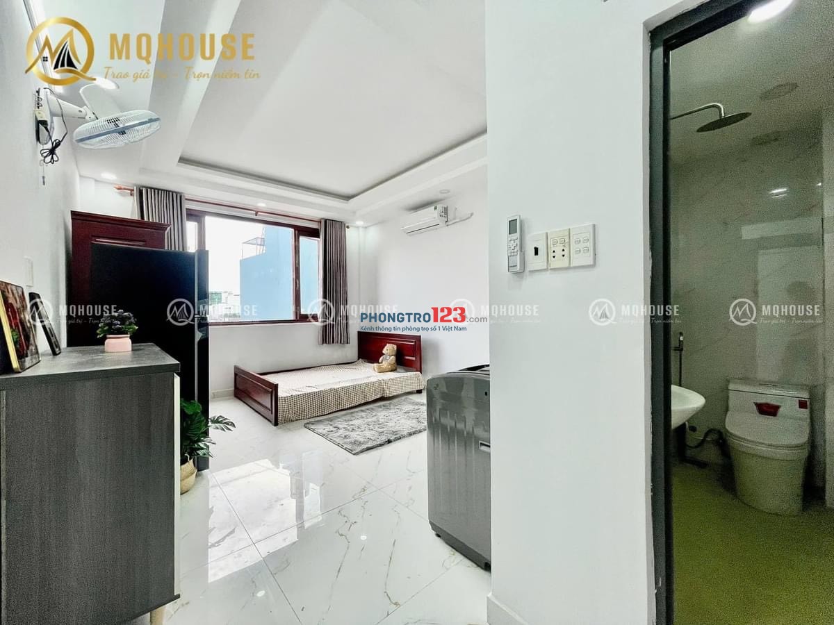 Studio cửa sổ trời đầy đủ nội thất ngay công viên Phú Lâm