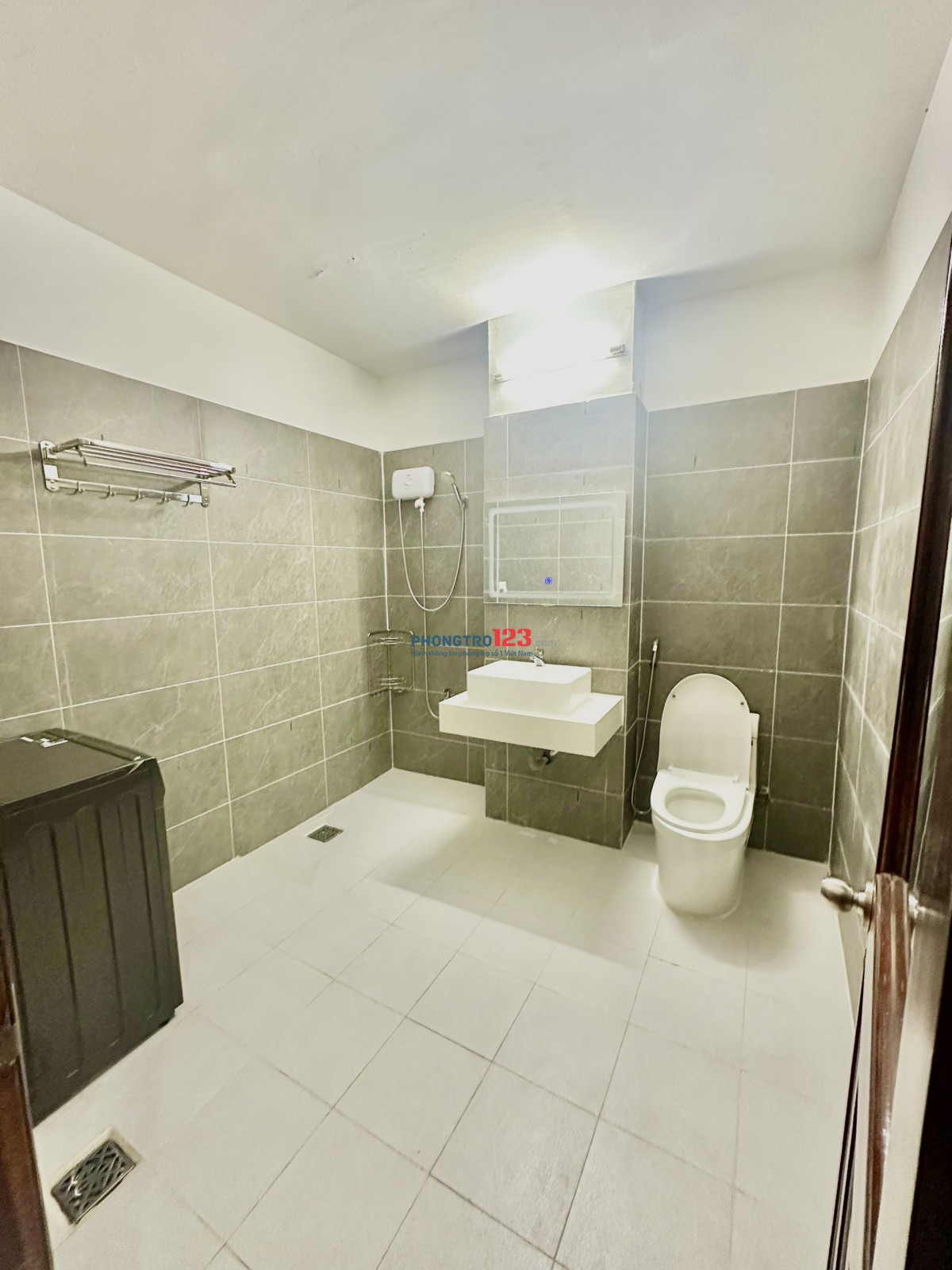 CHDV FULL NỘI THẤT TRUNG TÂM QUẬN 3 SÁT QUẬN 1