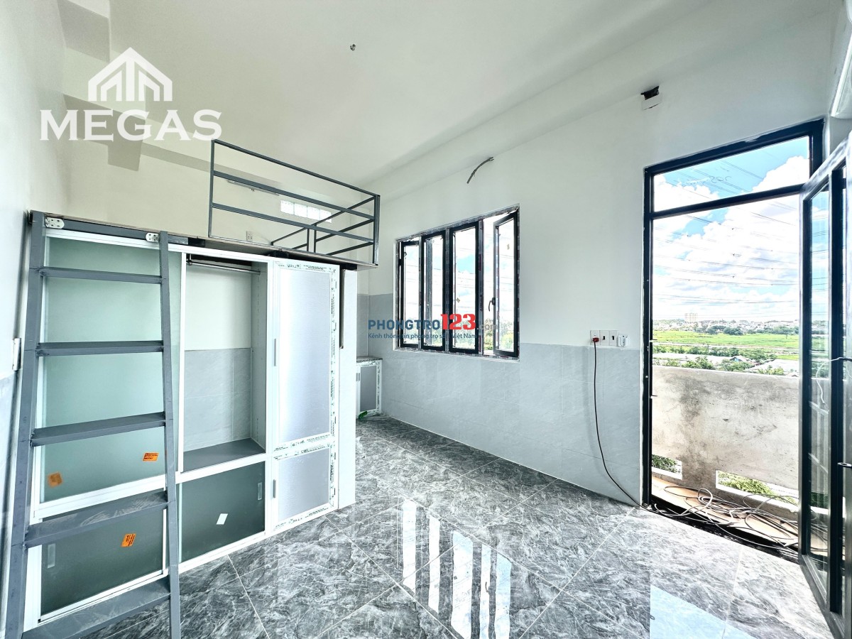 Căn Hộ Ban Công, Full Nội Thất, Ngay Tô Ký - CVPM Quang Trung