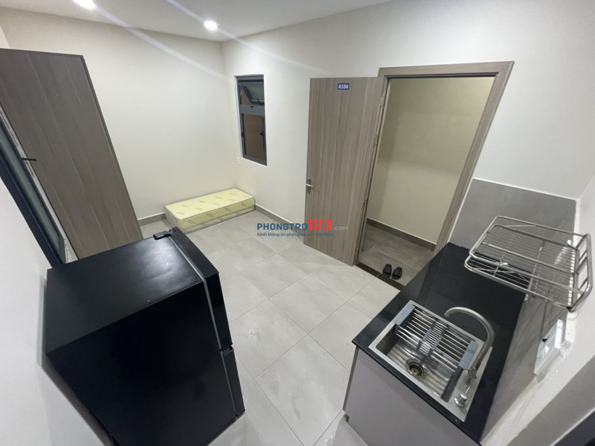 Phòng Ngay Cầu Kinh Thanh đa- Full nội thất - Trống Sẵn