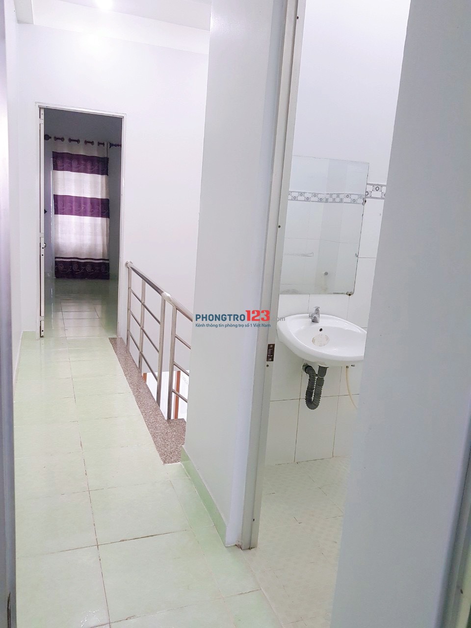 Nhà nguyên căn hẻm xe hơi 60m2, 2 lầu, 3PN, 2WC (Gần Ngã Tư Ga)