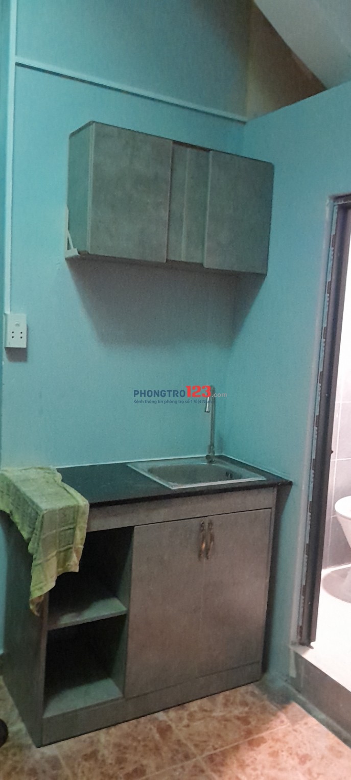 Studio, tách bếp và toilet khu vực an ninh chỉ 3.500k - Bùi Đình Túy, Bình Thạnh