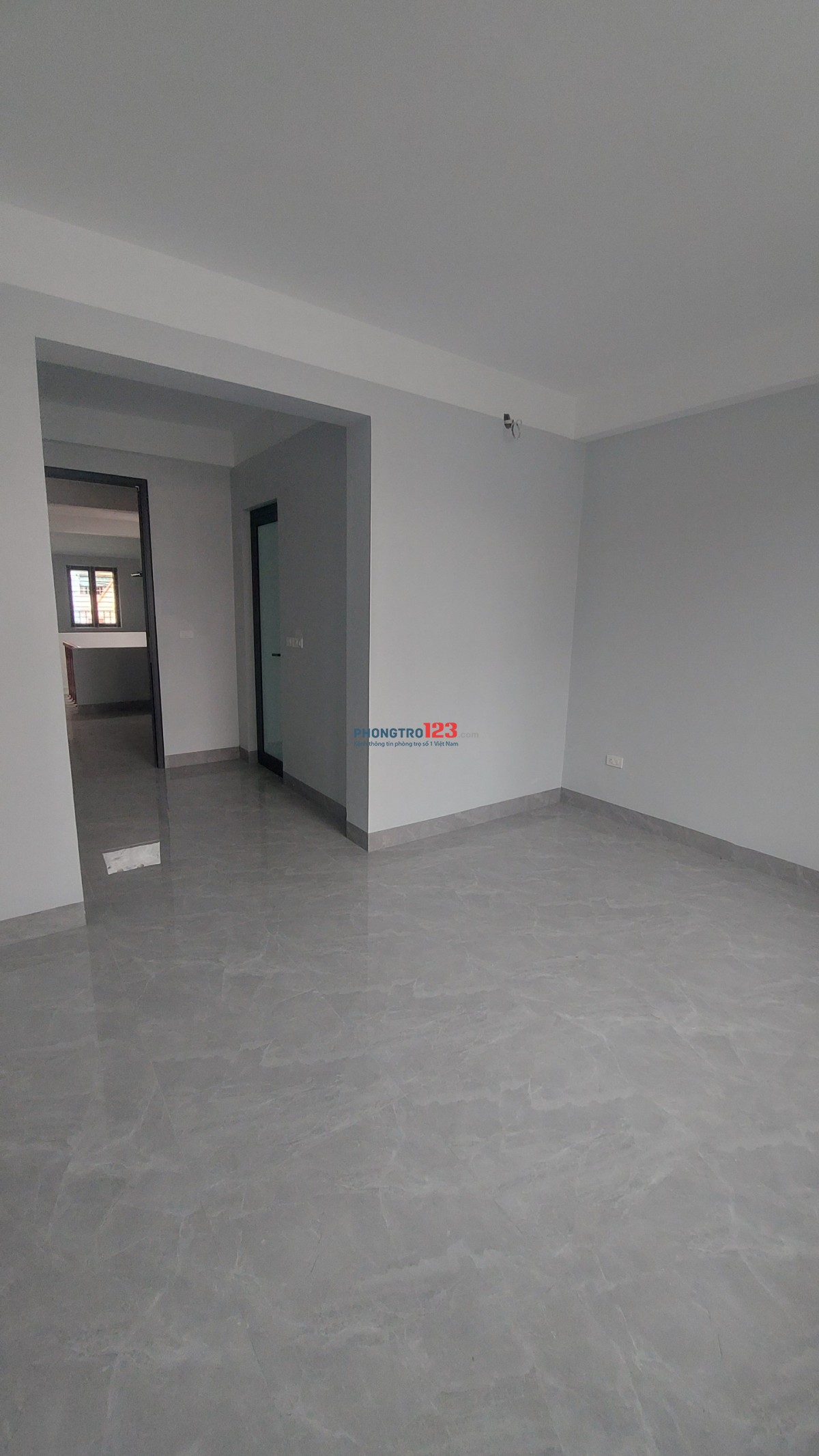 CHO THUÊ NHÀ NGUYÊN CĂN LIỀN KỀ 100m2 nhà ở CBNV bộ CA - Tân Triều