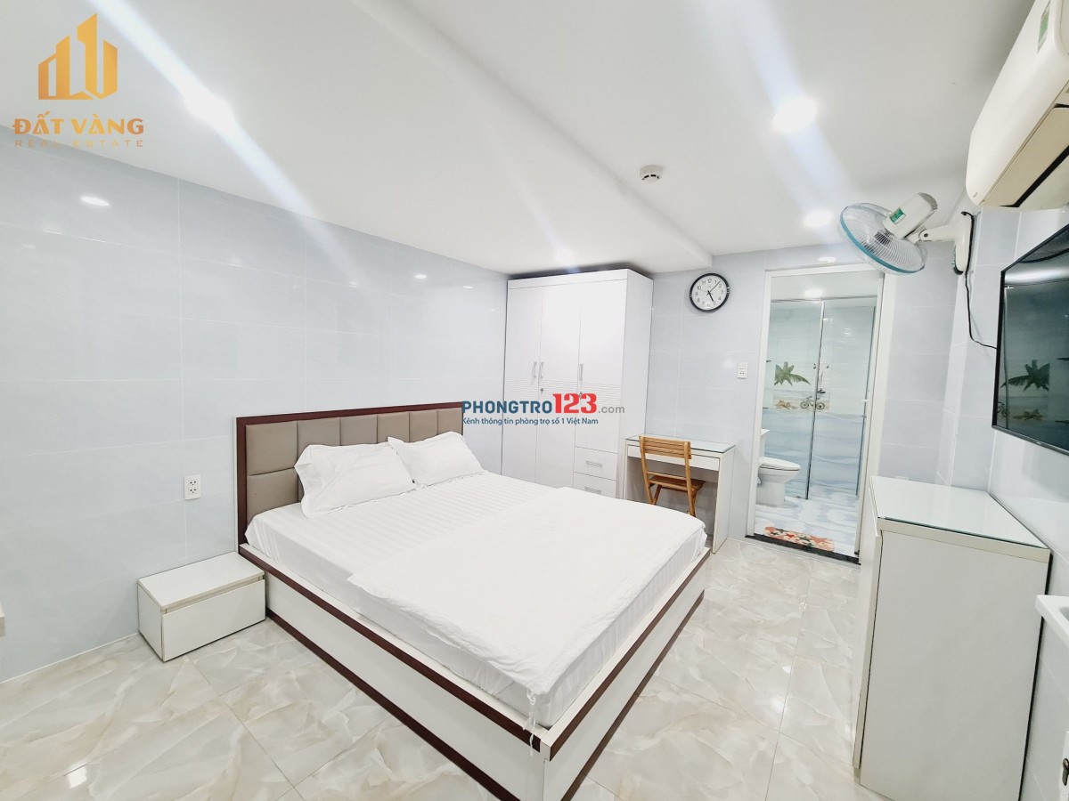 Studio ban công ngay Phú Mỹ Hưng Quận 7 gần Lotte, SC ViVo, Crescent Mall, TDT, RMIT