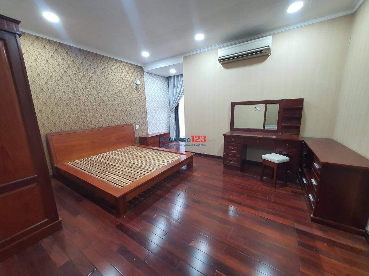 Cho thuê nhà phố full nội thất. Có thang máy. Giá 20tr/th. Liên hệ 0909 921 945