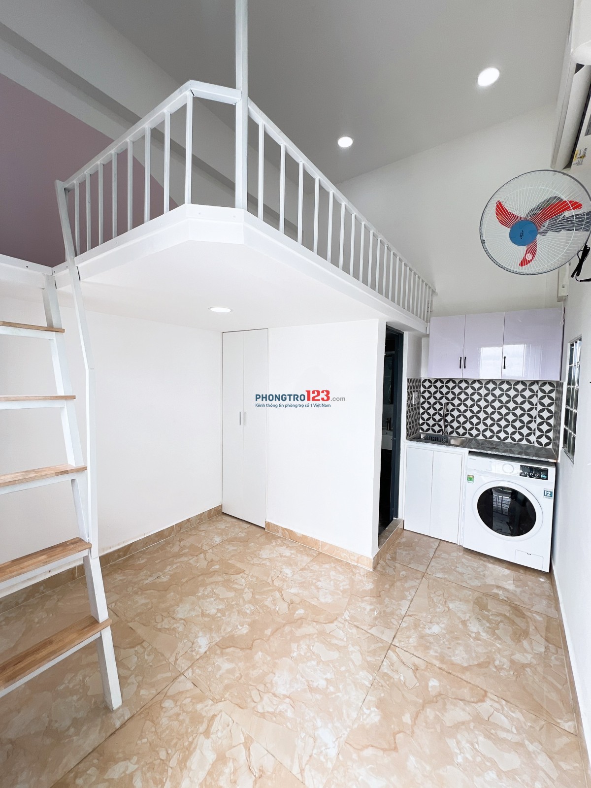 DUPLEX SIÊU THOÁNG , MỚI 100% GẦN CẦU SÀI GÒN