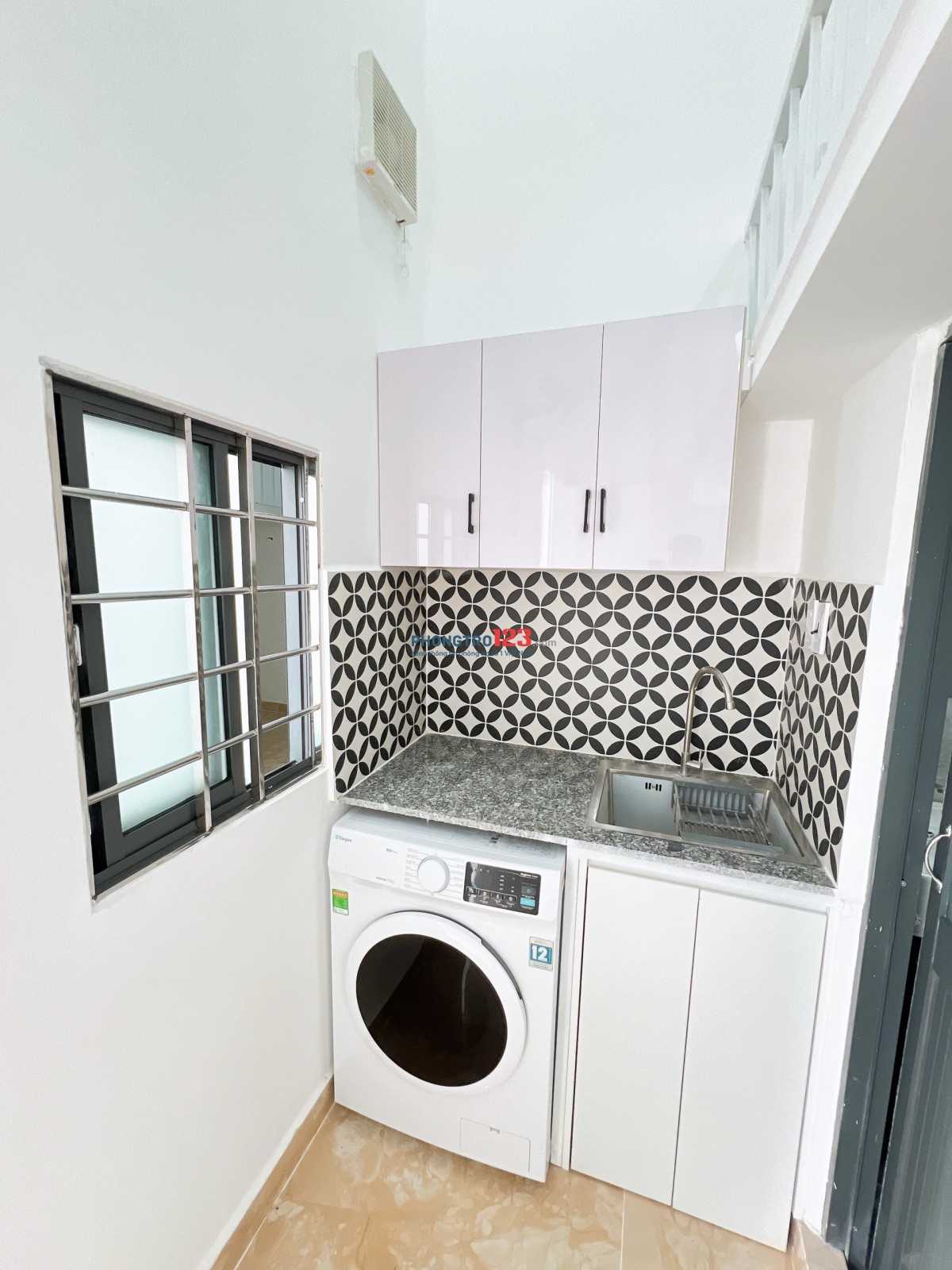 DUPLEX SIÊU THOÁNG , MỚI 100% GẦN CẦU SÀI GÒN