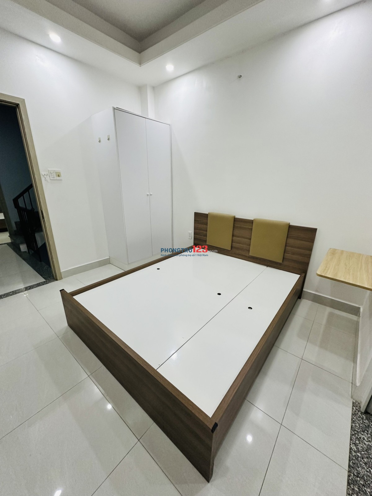Cho Thuê Phòng Q Bình Thạnh.fuff nội thất cao cấp.mới keng 100% tolet riêng ban công.4tr3