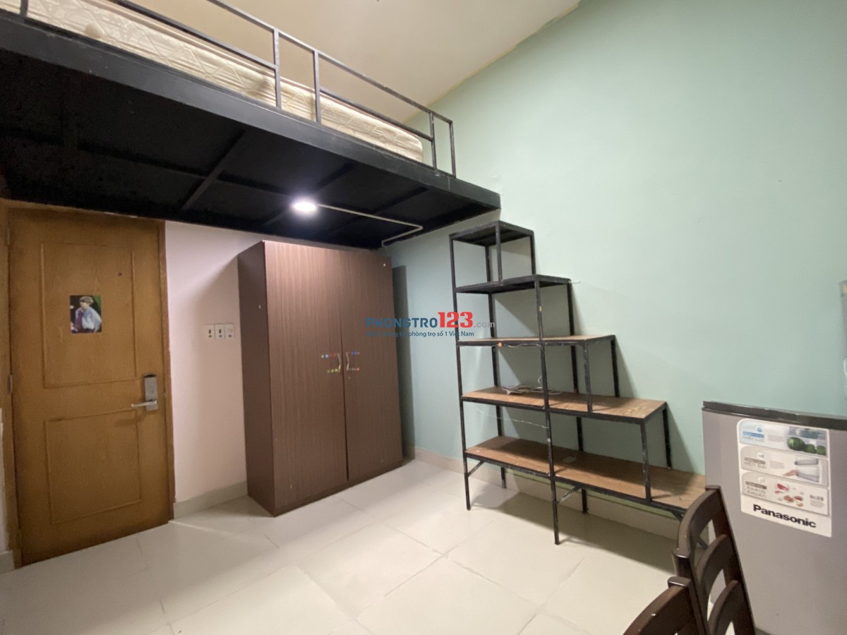 Căn Duplex nội thất siêu mới có cửa sổ cực to gần đh HUTECH, GTVT