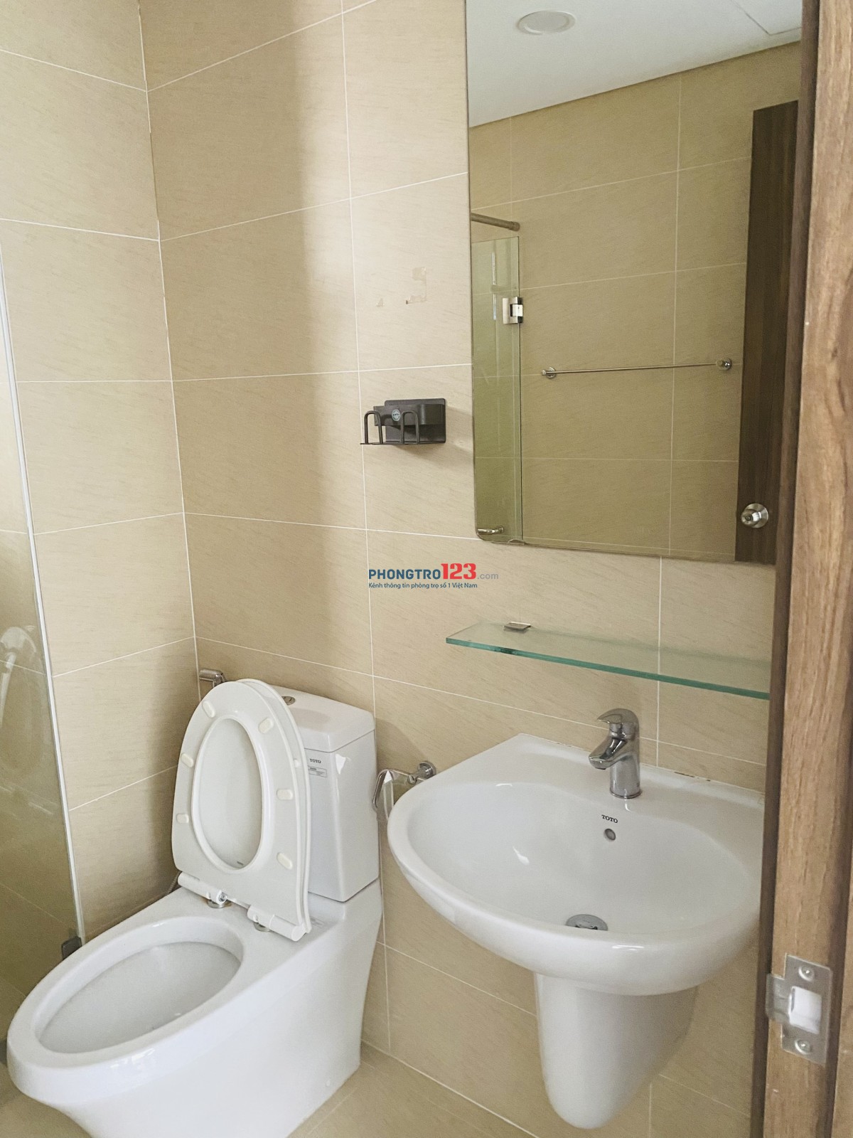 Hot căn hộ 2PN 85m2 giá thuê 9tr/th có 2 máy lạnh và máy nước nóng chung cư opal boulevard